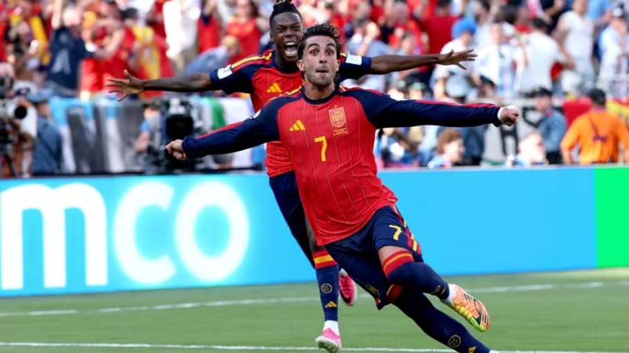 Espanha marca com Ferrán Torres Espanha marca com Ferrán Torres