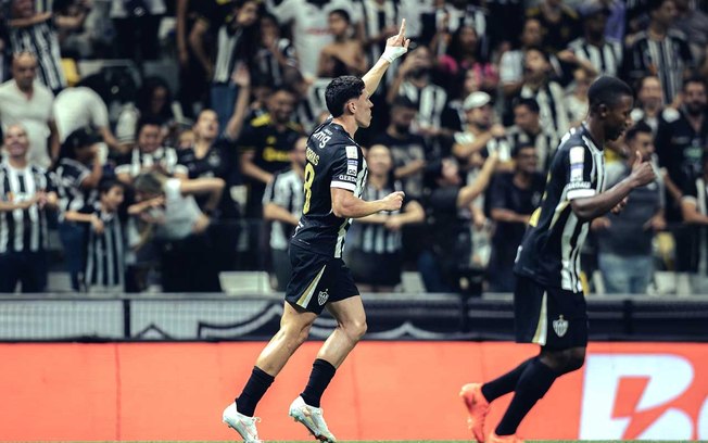Meia voltou a jogar após quatro meses e revelou intenção de permanecer no Atlético Meia voltou a jogar após quatro meses e revelou intenção de permanecer no Atlético