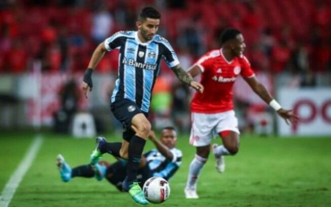 Após derrota no Gre-Nal, Roger Machado reconhece desempenho ruim do Grêmio: 'Ficamos devendo'