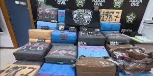 Polícia apreende 2 toneladas de drogas na Zona Sudoeste do Rio