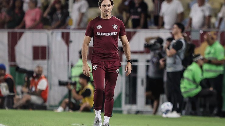 Zubeldía pede mais paciência para torcida: "Desespero aumenta"