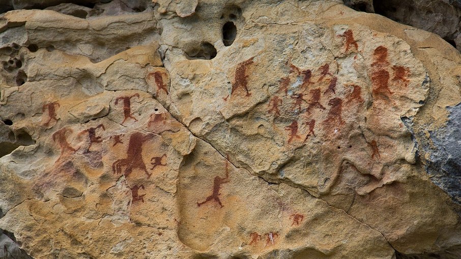 Pintura rupestre encontrada em sítio arqueológico brasileiro