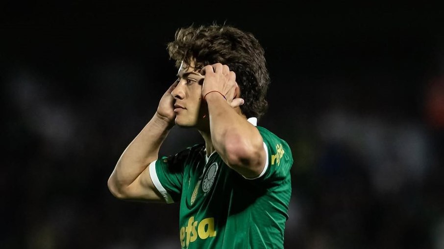 Giay em ação pelo Palmeiras