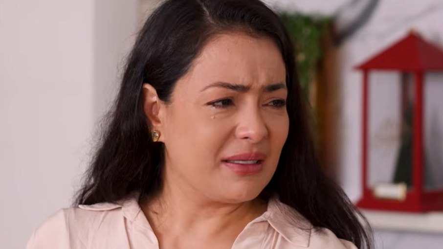 Lissa Martins, ex-integrante do Rouge, expõe busca por trabalho e desafios do luto em emocionante entrevista