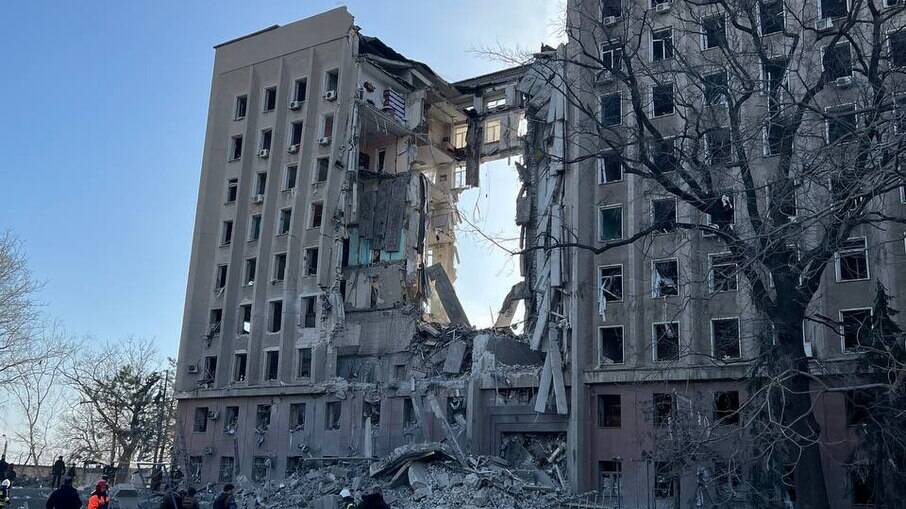 Sede do governo regional em Mykolaiv, na Ucrânia, destruída após ataque russo