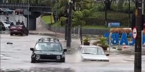 Uno e Fusca nas enchentes: como eles conseguem?