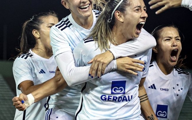 Cruzeiro vence o Real Brasília e vai à semifinal da Supercopa Feminina