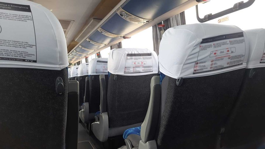 Viagem de ônibus pelas rodovias nacionais Viagem de ônibus pelas rodovias nacionais