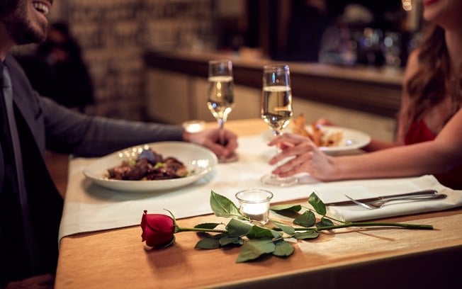 5 receitas para um jantar romântico único e marcante