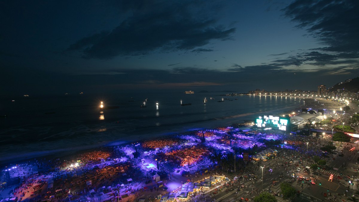 Palco de Copacabana ao anoitecer Palco de Copacabana ao anoitecer