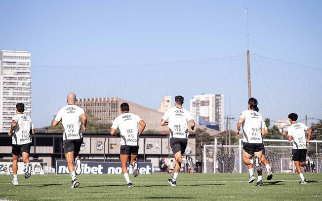 CT Rei Pelé comporta os atletas profissionais