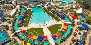 Salva-vidas de parque aquático morre ao buscar aliança de turista