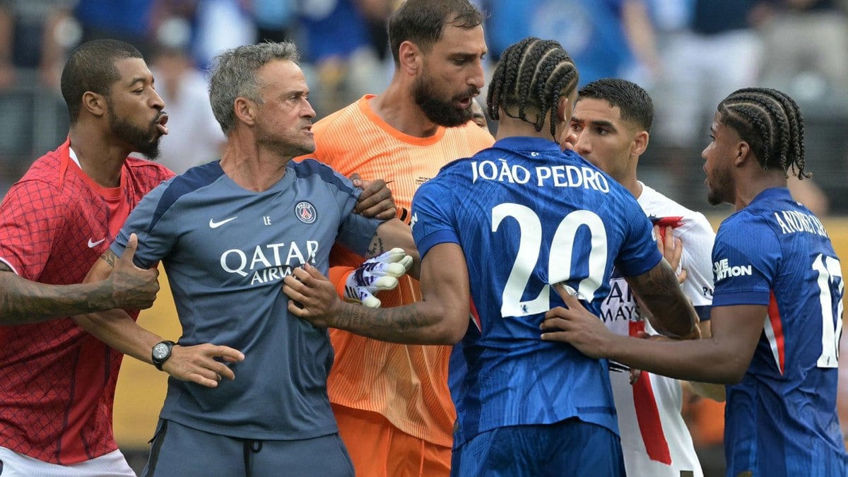 Luis Enrique se pronuncia sobre agressão a brasileiro do Chelsea