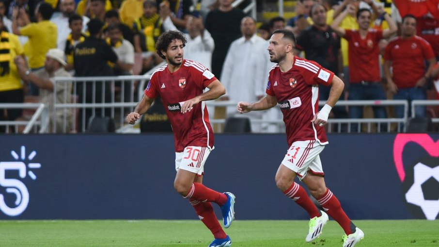 Al Ahly atropela equipe de Benzema e vai enfrentar o Fluminense na semfinal do Mundial Al Ahly atropela equipe de Benzema e vai enfrentar o Fluminense na semfinal do Mundial