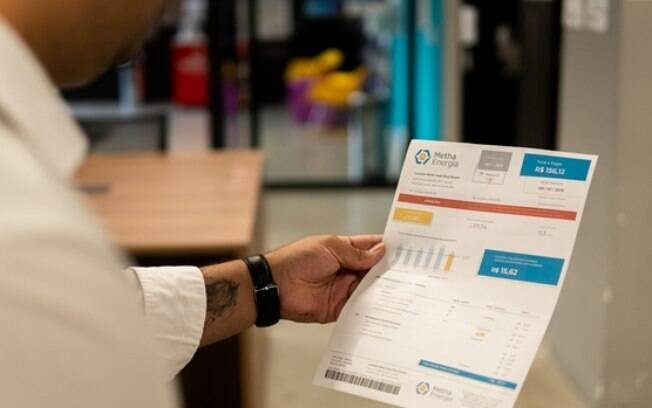Consumidores de energia de Minas têm conta reduzida em 15%