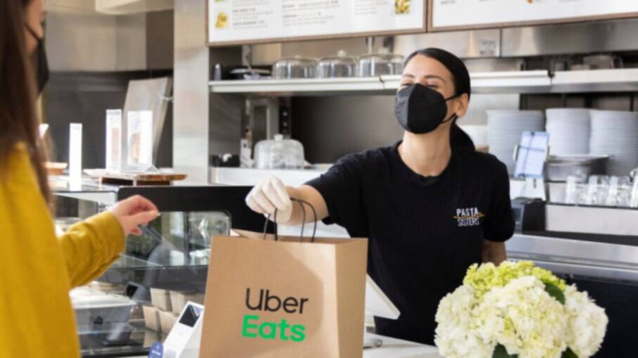 Uber Eats deixou o mercado de entrega de bares e restaurantes