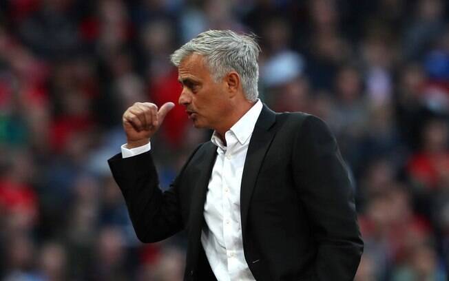 José Mourinho, técnico do Manchester United, durante a partida contra o Leicester, pela abertura da temporada 2018/19 da Premier League