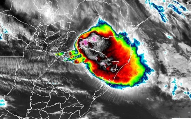 Tornado atinge divisa de SC com RS e pode acontecer novamente até sábado (18)
