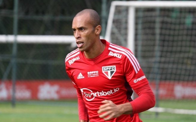 De olho no Brasileirão, São Paulo segue em preparação para enfrentar o Avaí De olho no Brasileirão, São Paulo segue em preparação para enfrentar o Avaí