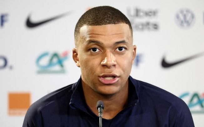 Kylian Mbappé durante entrevista coletiva nesta terça-feira, em Metz