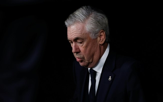 O técnico italiano do Real Madrid, Carlo Ancelotti, antes da partida contra o Athletic Bilbao no Bernabéu, em 20 de abril de 2025. O técnico italiano do Real Madrid, Carlo Ancelotti, antes da partida contra o Athletic Bilbao no Bernabéu, em 20 de abril de 2025.