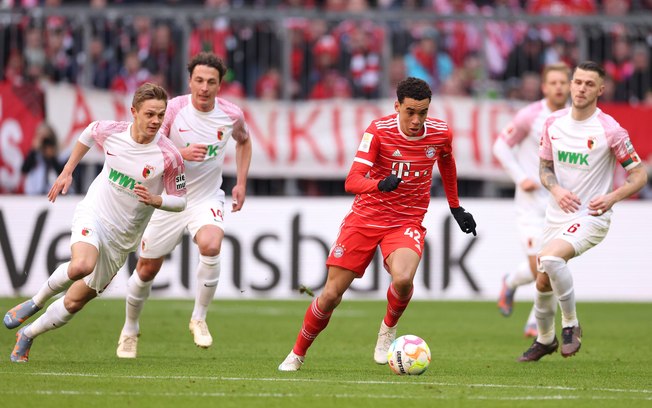 Líder do Alemão, Bayern bate o Augsburg