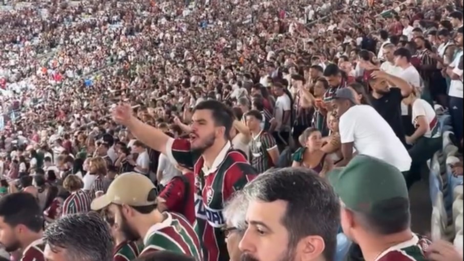 Torcida do Fluminense se revolta após derrota para o Rivadavia