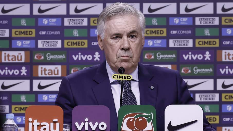 Carlo Ancelotti durante convocação da seleção brasileira