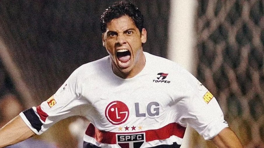 Depressão de Cicinho ganha destaque na mídia internacional