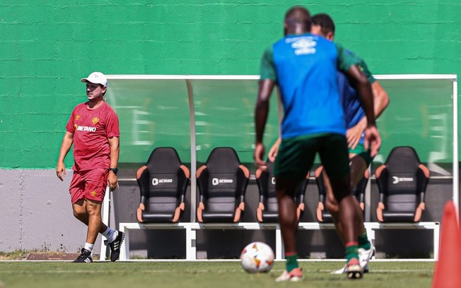 Fluminense liga sinal de alerta com produção ofensiva