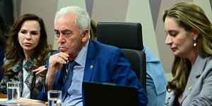 Comissão do Senado aprova Código Eleitoral e inclui voto impresso