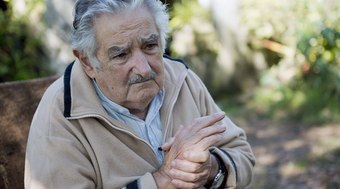 Mujica%20enfrentava%20c%C3%A2ncer%20em%20est%C3%A1gio%20terminal%20e%20vivia%20recluso