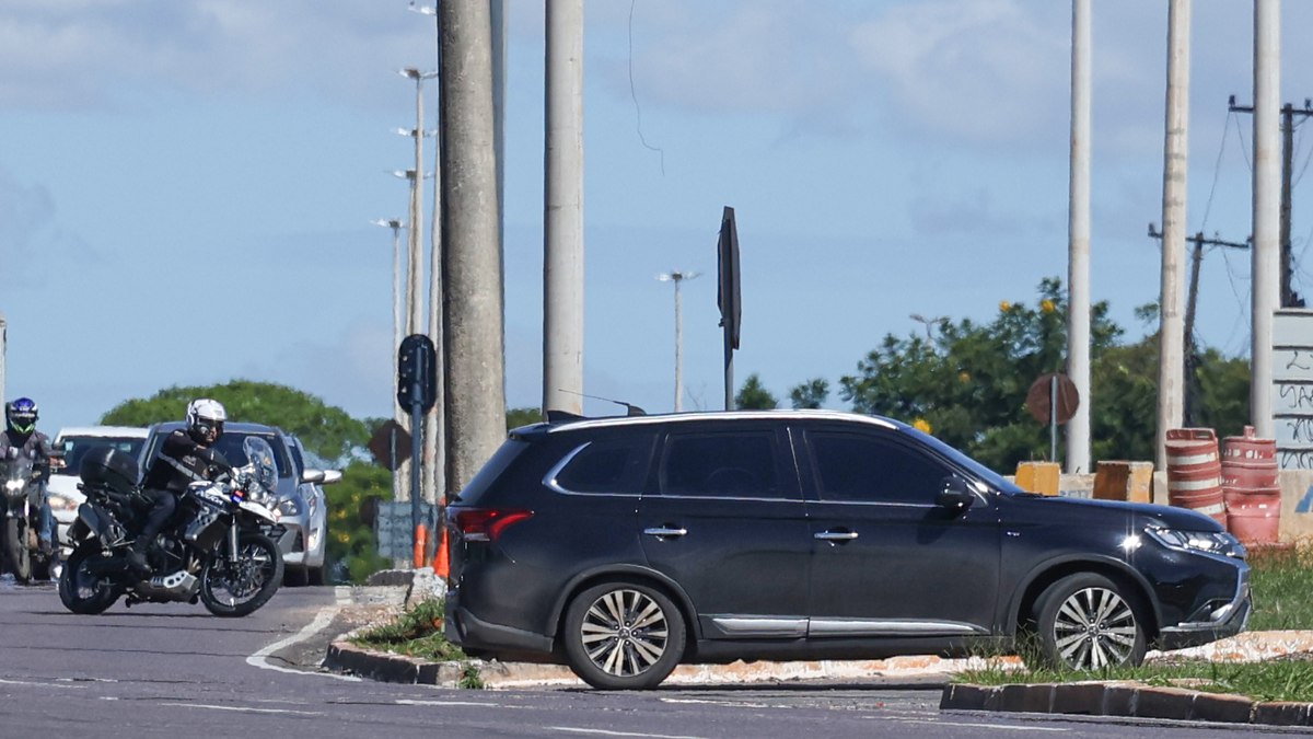 Bolsonaro seguindo para o hospital