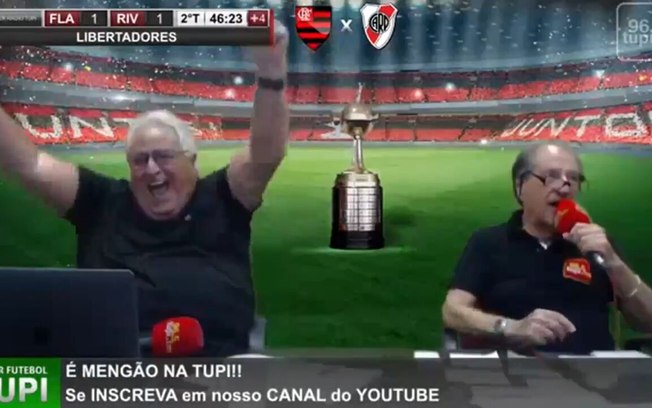 Apolinho comemora gol de Gabigol na final da Libertadores de 2019 