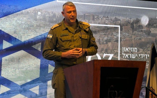 Rafael Rozenszajn, porta-voz das IDF em português Rafael Rozenszajn, porta-voz das IDF em português