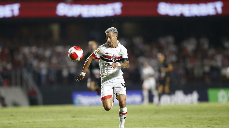 São Paulo busca vencer para seguir brigando pela classificação