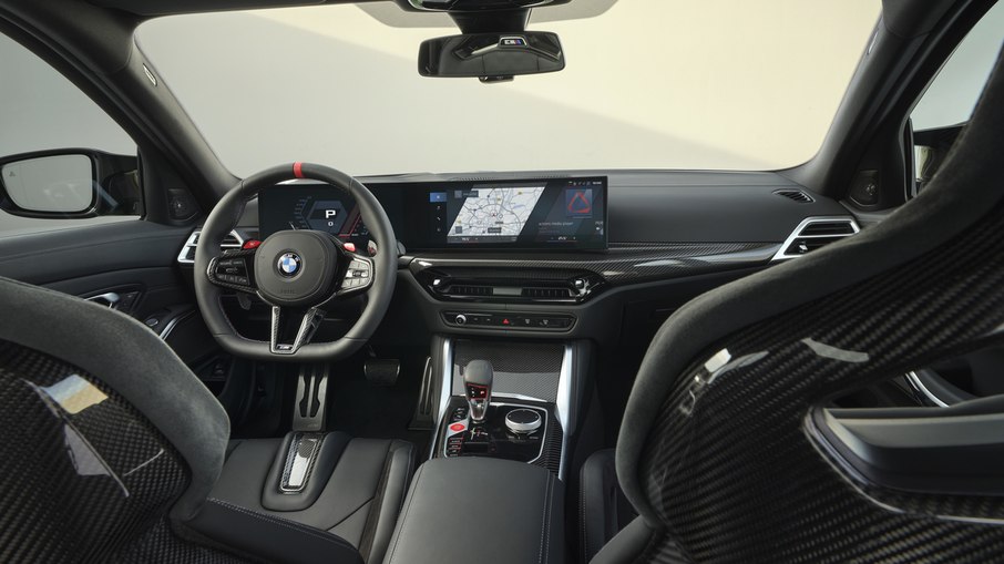 Interior do BMW M3 combina esportividade com sobriedade