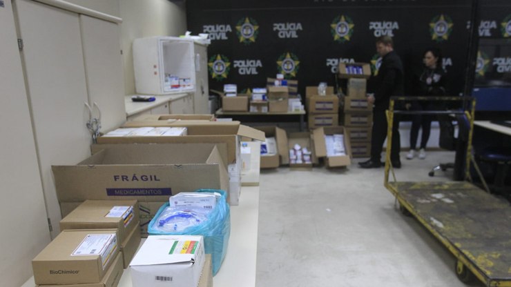 Quadrilha movimentou R$ 33 milhões com remédios contra câncer