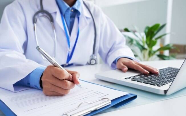 Receitas médicas digitais: médicos alertam para recomendações indevidas