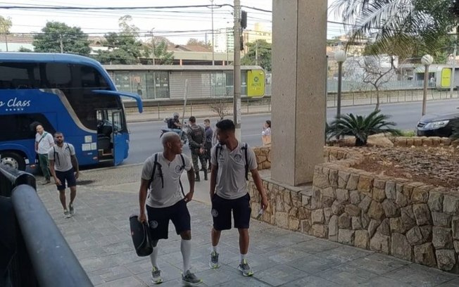 Sem Rony, Palmeiras desembarca em Belo Horizonte para enfrentar o Atlético-MG