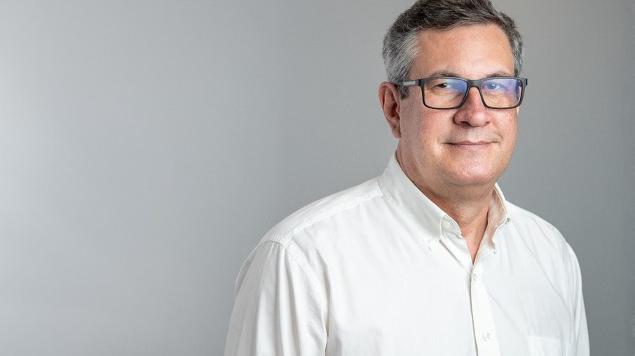 Empresa terá um novo CEO, Paulo Tomazela, que comandará a Bossa com o apoio de João Kepler, que se torna CVO Empresa terá um novo CEO, Paulo Tomazela, que comandará a Bossa com o apoio de João Kepler, que se torna CVO