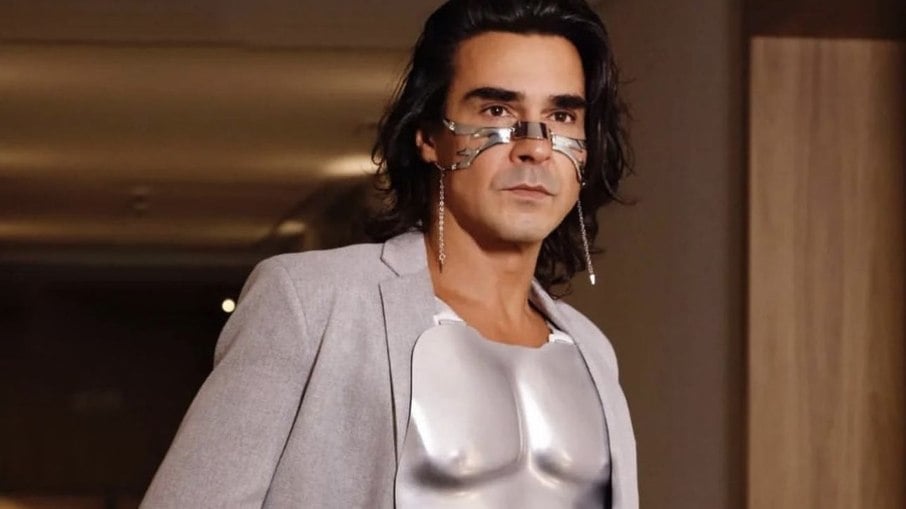 André Gonçalves usou figurino de Charles Hermann no 'Baile da Vogue 2024'