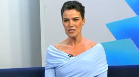 Dona Déa e Lívia Andrade selam a paz: 