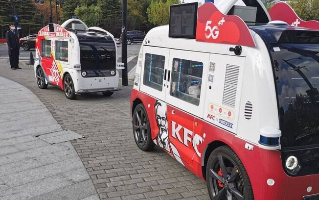 Carros autônomos produzidos pela chinesa Neolix estão vendendo comida para a rede de restaurantes KFC