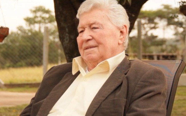 Empresário Nivaldo Covizzi, patriarca da pizzaria Bella Capri, morre aos 79 anos Empresário Nivaldo Covizzi, patriarca da pizzaria Bella Capri, morre aos 79 anos
