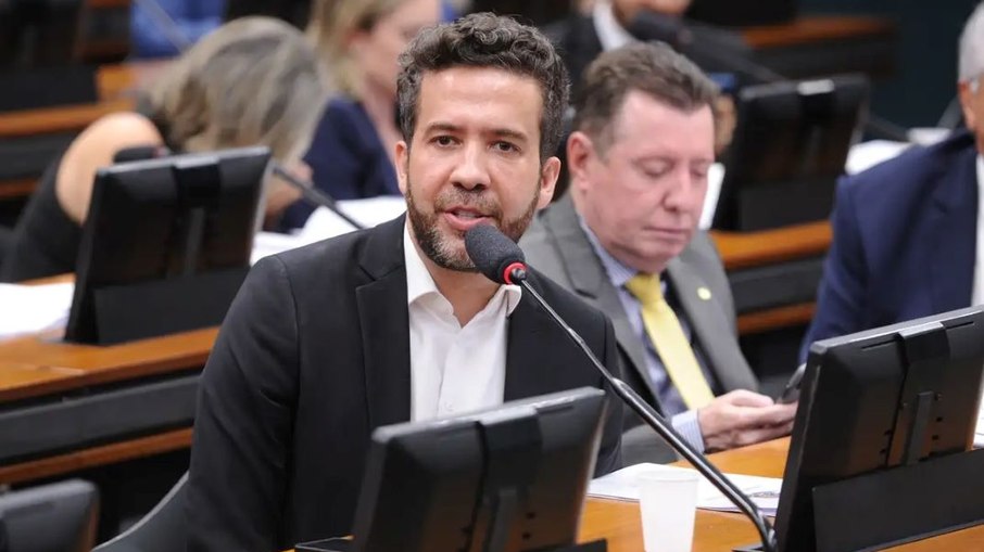 O deputado foi indiciado pelos crimes de associação criminosa, peculato e corrupção passiva