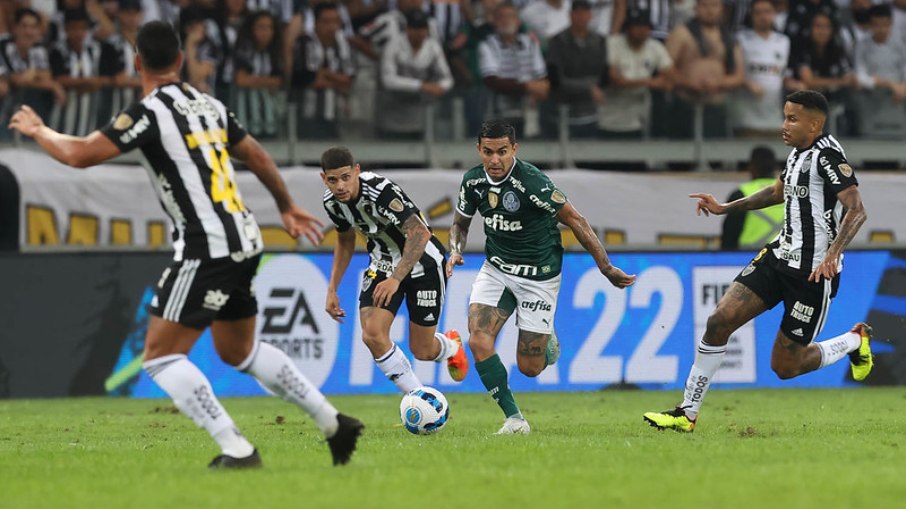 Atlético-MG e Palmeiras empatam no Mineirão