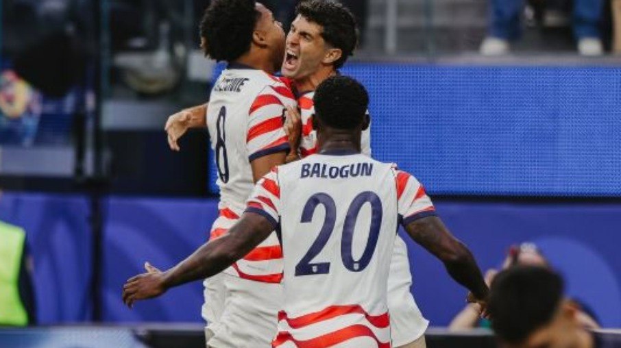 Balogun marcou o segundo gol da equipe estadunidense contra o Paraguai