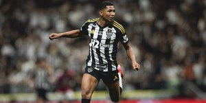 Sampaoli orienta torcedor a pedir saída de jogador do Atlético-MG