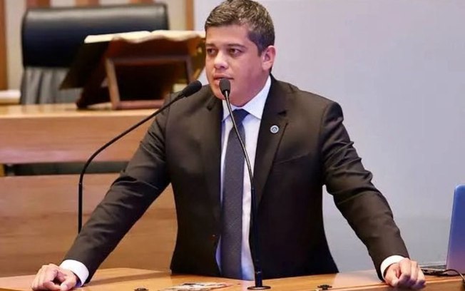 Daniel Donizet anuncia que vai fazer tratamento para saúde mental Daniel Donizet anuncia que vai fazer tratamento para saúde mental